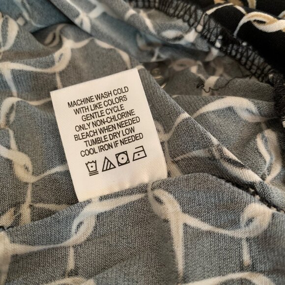 NWT Adrienne Vittadini Women's Blouse B&W Geometric High-Neck Banded Waist Sz - Picture 14 of 14